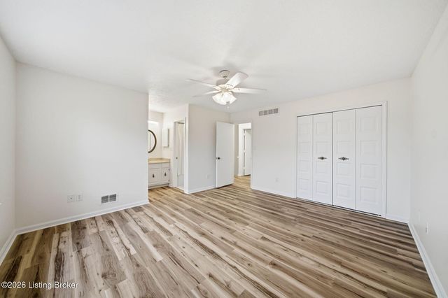 8609 Birch Ct, Louisville, KY 40242