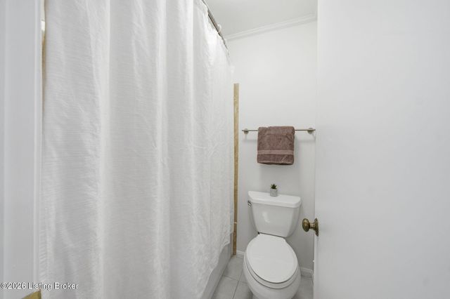 8609 Birch Ct, Louisville, KY 40242