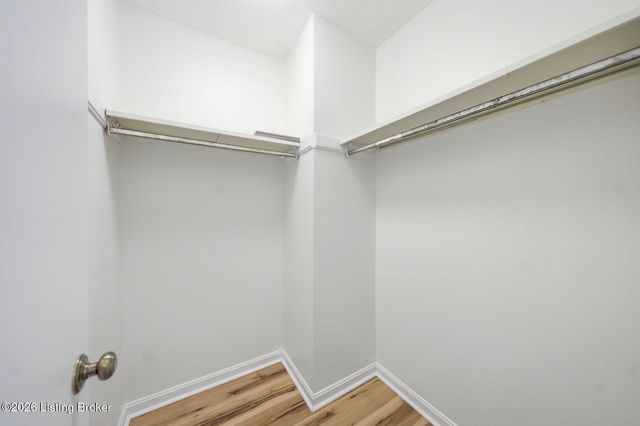 8609 Birch Ct, Louisville, KY 40242