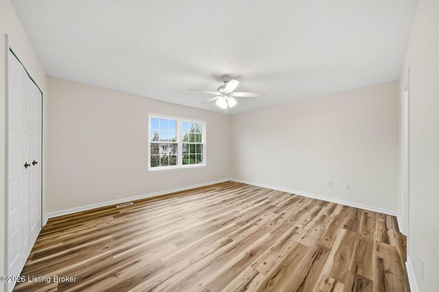 8609 Birch Ct, Louisville, KY 40242