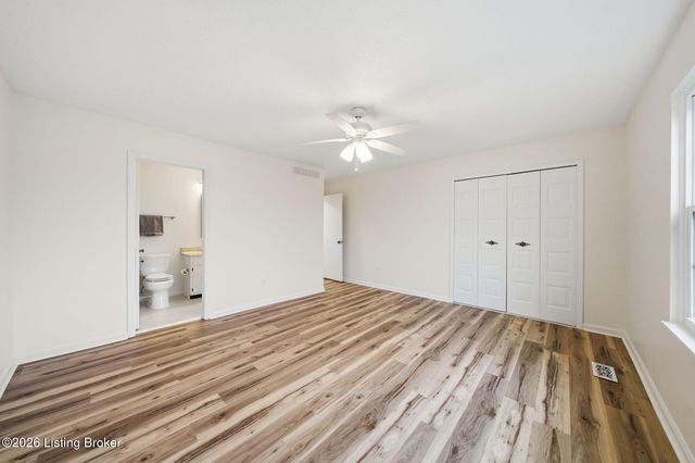 8609 Birch Ct, Louisville, KY 40242