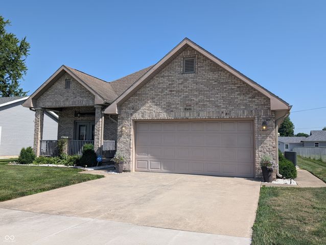 628 E 8th Street, Rushville, IN 46173