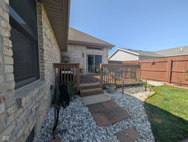 628 E 8th Street, Rushville, IN 46173