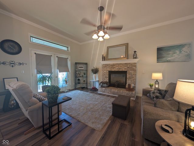 628 E 8th Street, Rushville, IN 46173