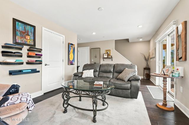 36 Mariveles Way, Tinton Falls, NJ 07724