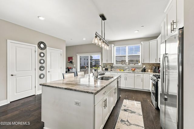 36 Mariveles Way, Tinton Falls, NJ 07724