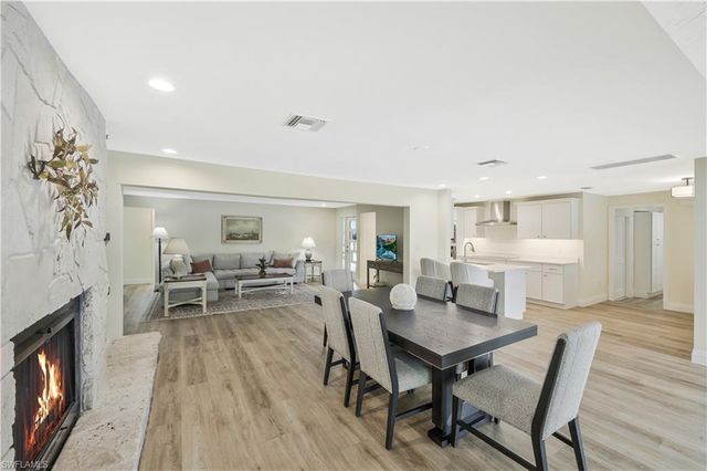 480 Oak AVE, Naples, FL 34108