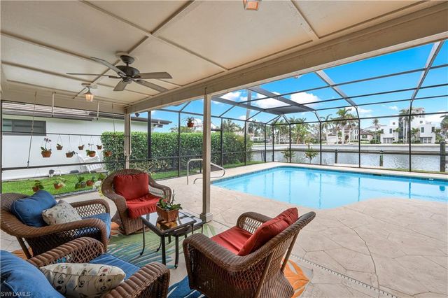 480 Oak AVE, Naples, FL 34108