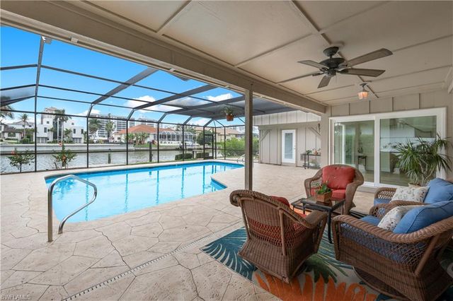 480 Oak AVE, Naples, FL 34108