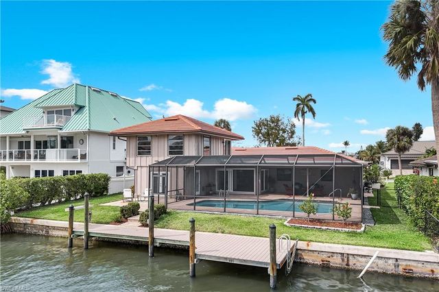 480 Oak AVE, Naples, FL 34108