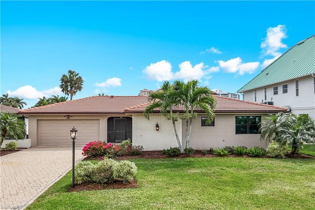480 Oak AVE, Naples, FL 34108