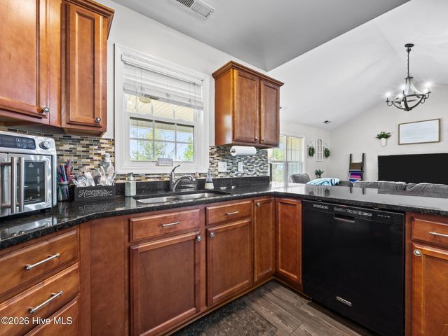 209 Cherry Blossom Drive, Richlands, NC 28574