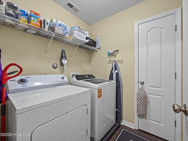 209 Cherry Blossom Drive, Richlands, NC 28574