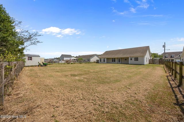 209 Cherry Blossom Drive, Richlands, NC 28574