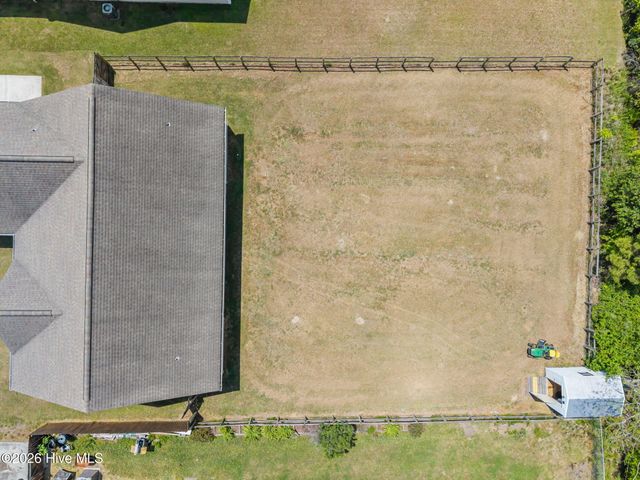 209 Cherry Blossom Drive, Richlands, NC 28574