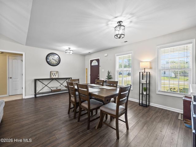 209 Cherry Blossom Drive, Richlands, NC 28574