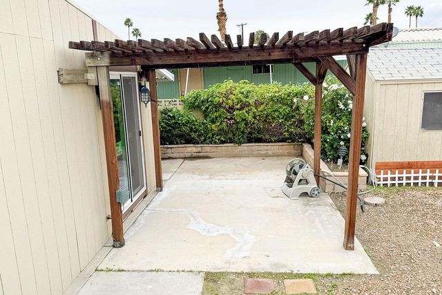 33530 Acapulco Trail, Thousand Palms, CA 92276