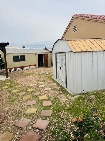 33530 Acapulco Trail, Thousand Palms, CA 92276