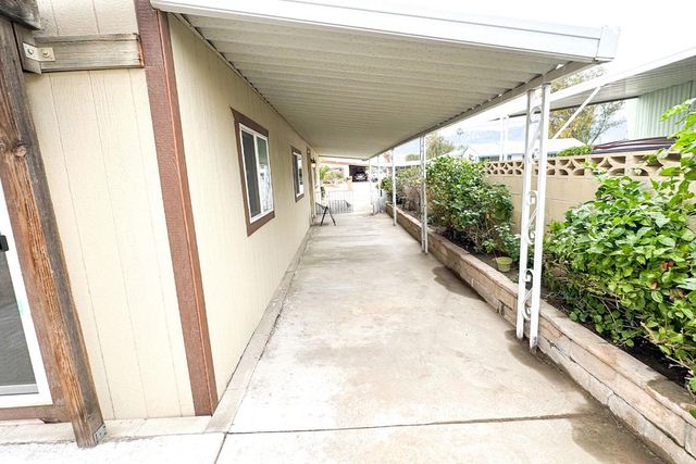 33530 Acapulco Trail, Thousand Palms, CA 92276