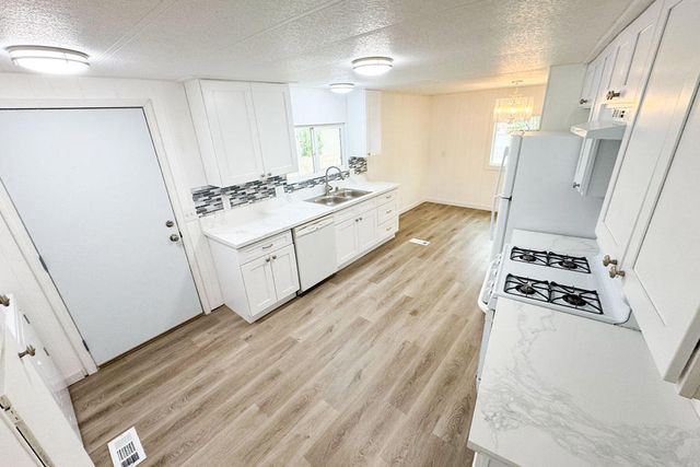 33530 Acapulco Trail, Thousand Palms, CA 92276