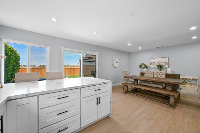 1068 Fuchsia, San Diego, CA 92154