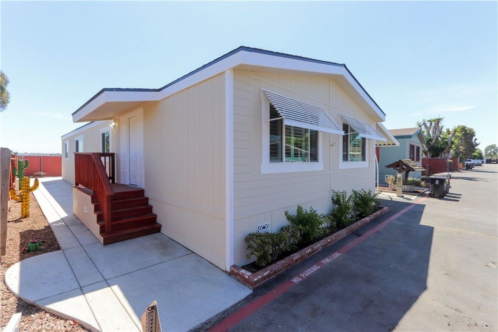 7051 Ellis Avenue 40, Huntington Beach, CA 92648 — photo 2