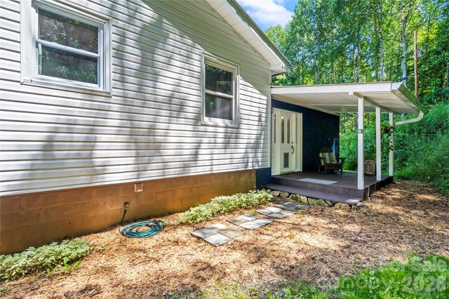 2879 Chandler Creek Road, Mars Hill, NC 28754