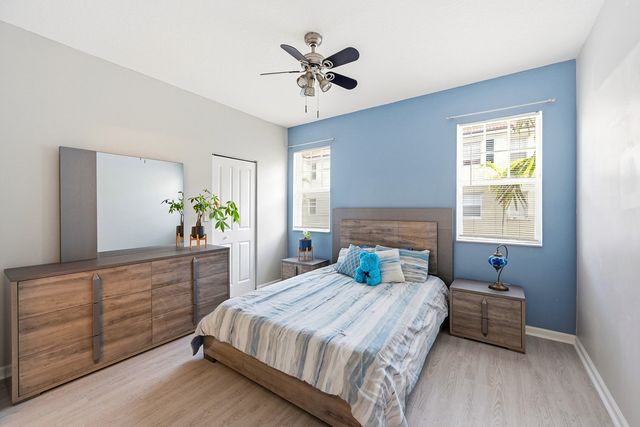 5820 W Sample Road 206, Coral Springs, FL 33067