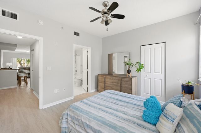 5820 W Sample Road 206, Coral Springs, FL 33067