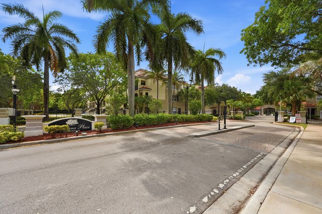 5820 W Sample Road 206, Coral Springs, FL 33067