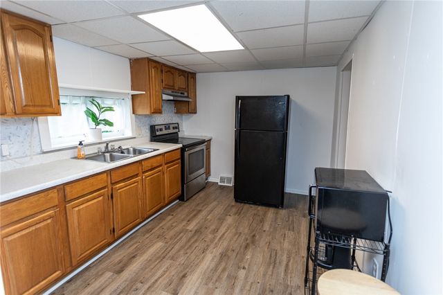126 Snyder St, Connellsville, PA 15425