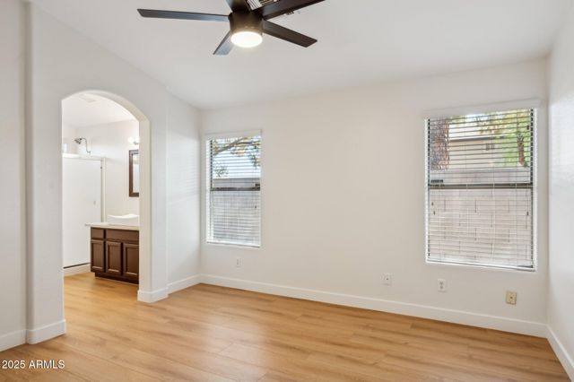 2131 S PEPPERTREE Drive, Gilbert, AZ 85295