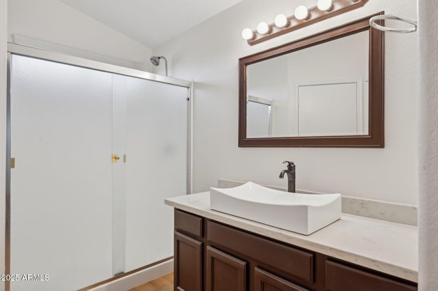 2131 S PEPPERTREE Drive, Gilbert, AZ 85295