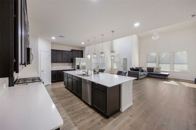 3717 Tracewood Bend, Aubrey, TX 76227