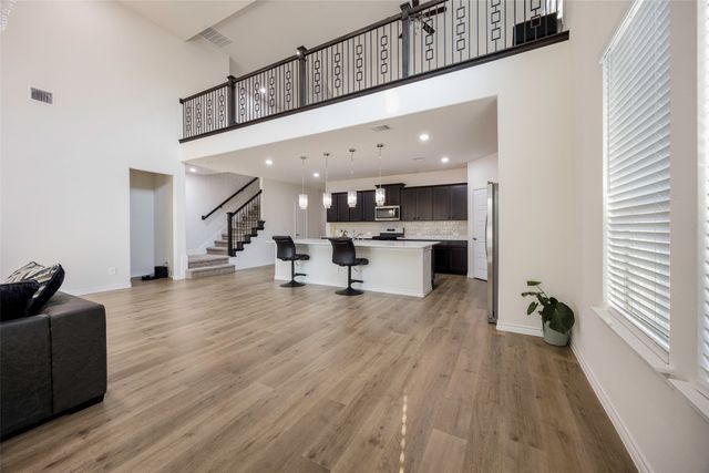 3717 Tracewood Bend, Aubrey, TX 76227