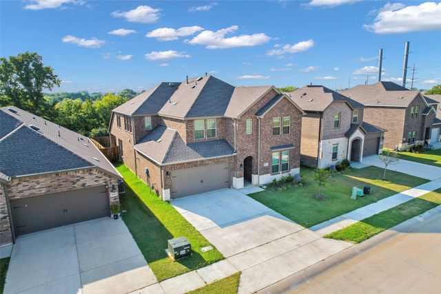 3717 Tracewood Bend, Aubrey, TX 76227