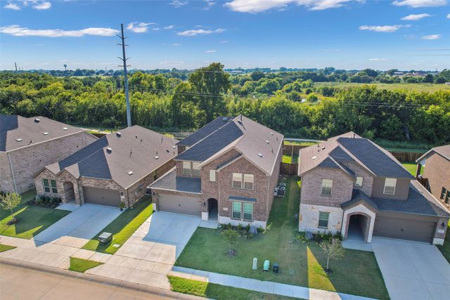 3717 Tracewood Bend, Aubrey, TX 76227