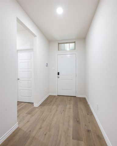 3717 Tracewood Bend, Aubrey, TX 76227