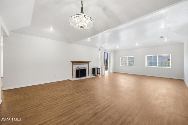8681 Winnetka Avenue, Winnetka, CA 91306