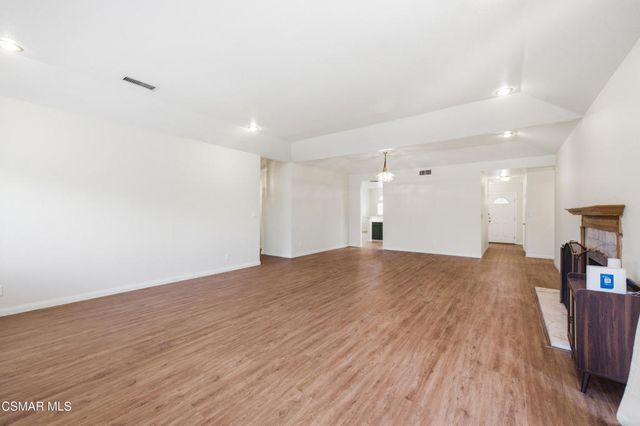 8681 Winnetka Avenue, Winnetka, CA 91306