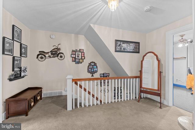 859 WALNUT ST, Royersford, PA 19468