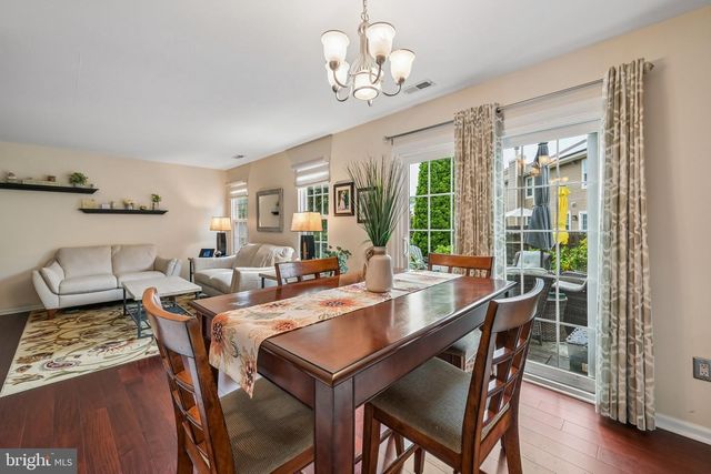 29 HOLLOWELL WAY, Mount Laurel, NJ 08054