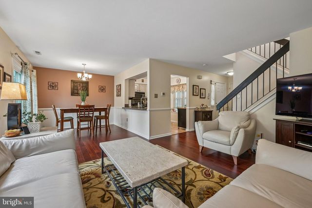 29 HOLLOWELL WAY, Mount Laurel, NJ 08054