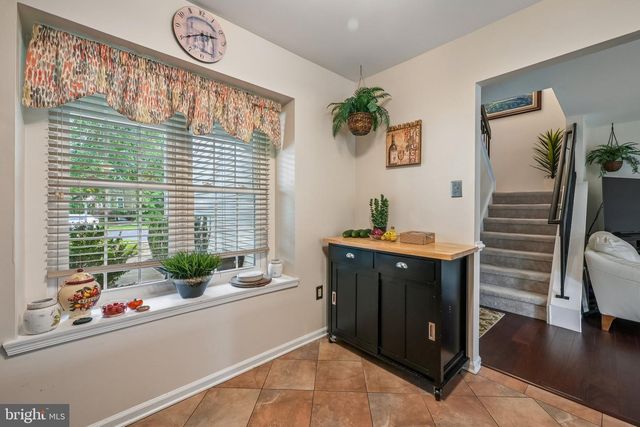 29 HOLLOWELL WAY, Mount Laurel, NJ 08054