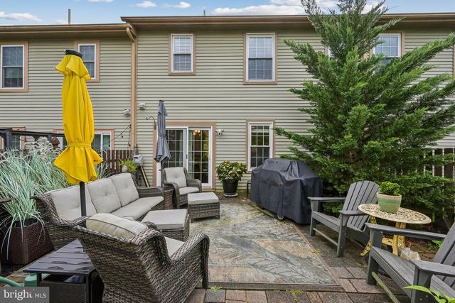 29 HOLLOWELL WAY, Mount Laurel, NJ 08054