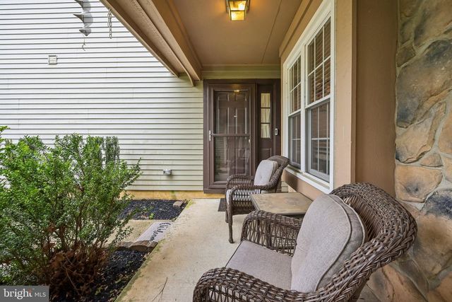 29 HOLLOWELL WAY, Mount Laurel, NJ 08054