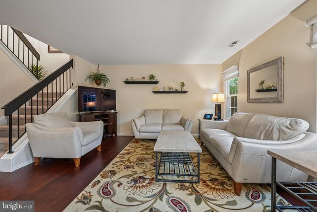 29 HOLLOWELL WAY, Mount Laurel, NJ 08054
