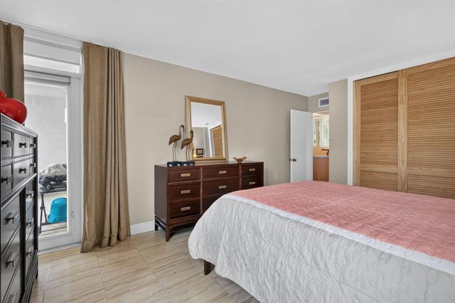 1670 Bay Road 3F, Miami Beach, FL 33139