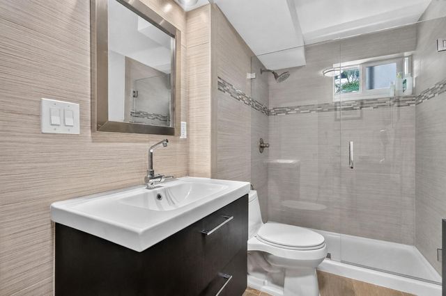 1670 Bay Road 3F, Miami Beach, FL 33139