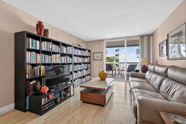 1670 Bay Road 3F, Miami Beach, FL 33139
